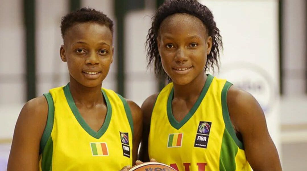 Les soeurs jumelles Saran BERTHÉ et Diouma BERTHÉ