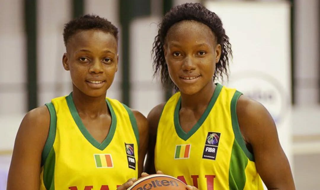 Les soeurs jumelles Saran BERTHÉ et Diouma BERTHÉ
